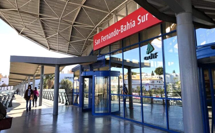 La Estación de Bahía Sur inaugura nuevas escaleras y ascensores más accesibles