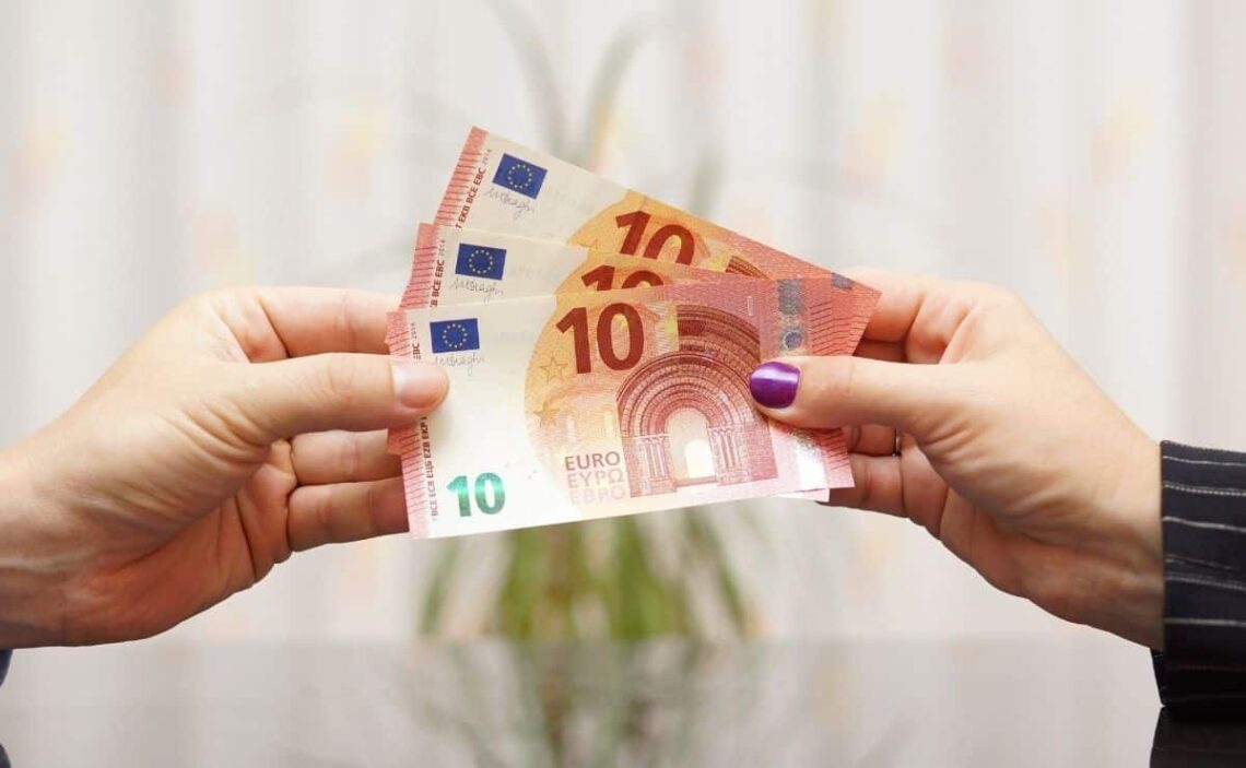 Esos son los requisitos para obtener el subsidio de 426 euros