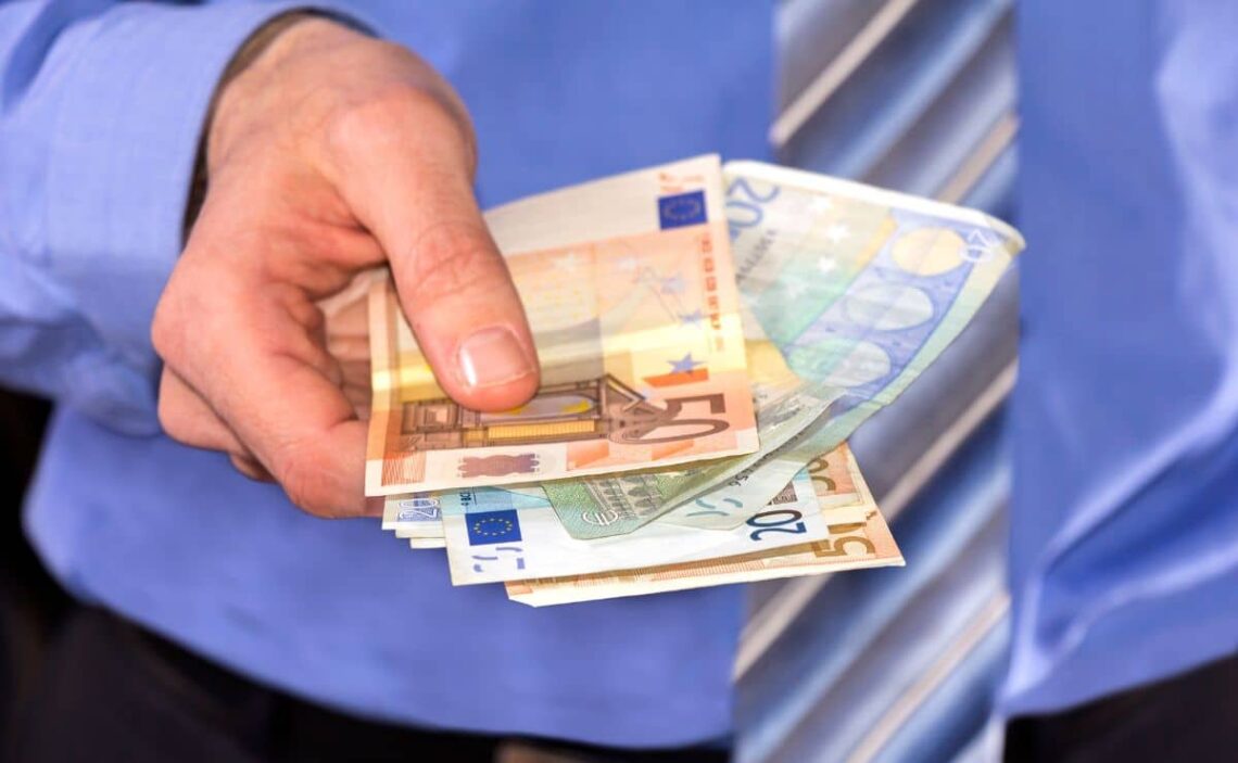 euro moneda desempleo subsidio extraordinario requisitos sepe