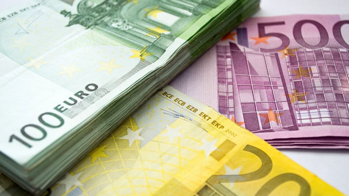 Dinero en euros