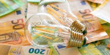 Estas son las mejores tarifas de electricidad según la OCU
