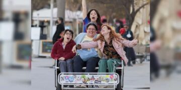 'Fçacil', la serie de Movistar que busca la inclusión de las personas con discapacidad