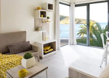 La vivienda prefabricada más moderna ideal para casas de verano