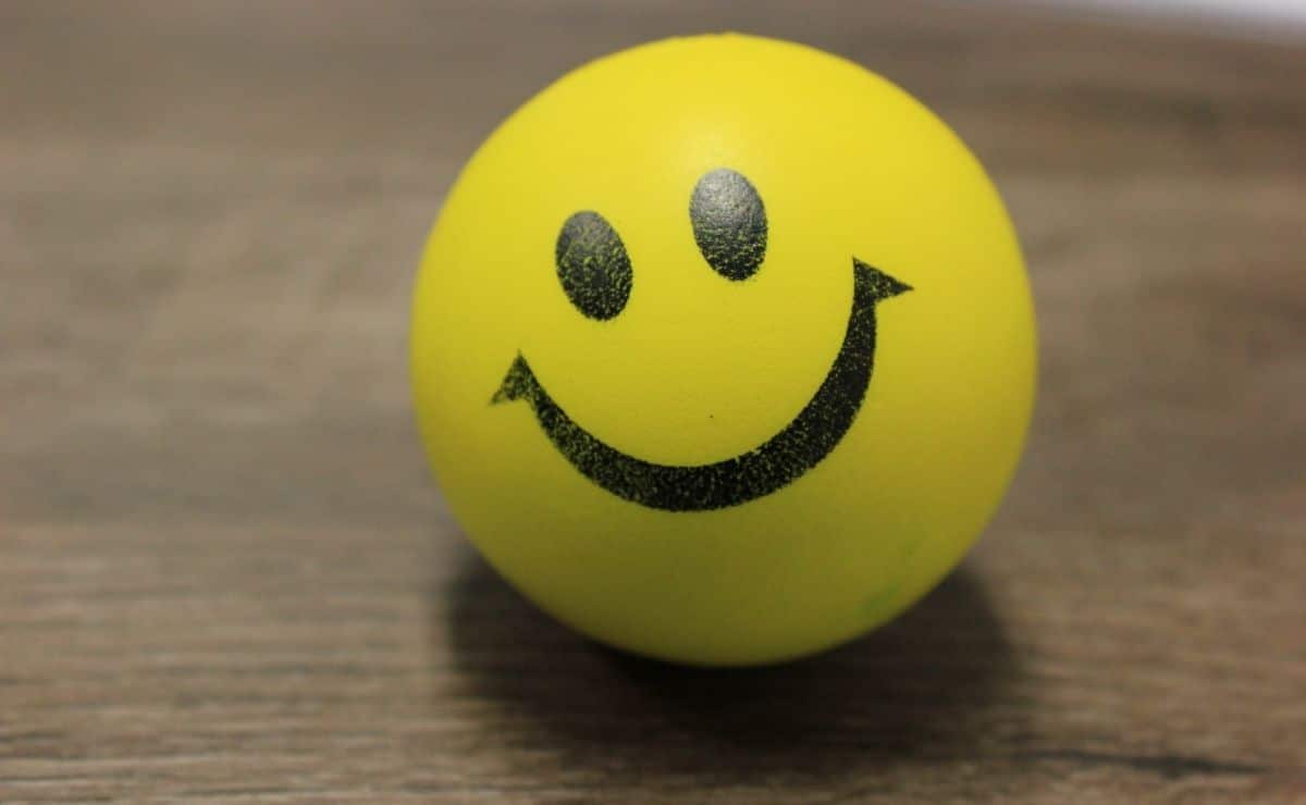 Felicidad alegría salud mental Harvard Universidad consejos