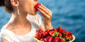 fresas alimento fruta postre corazón sangre circulación sanguínea alimento