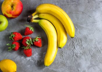 Frutas que no debes comprar para ahorrar en la compra