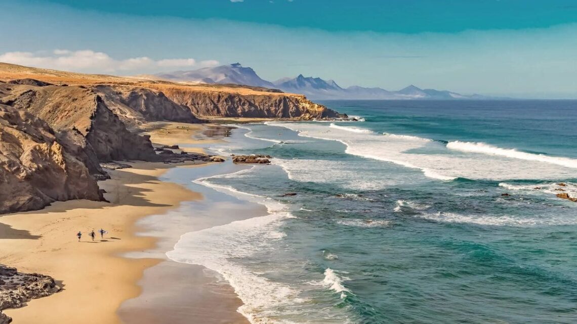 Playa de Fuerteventura, destino para el que Viajes El Corte Inglés ha lanzado una oferta