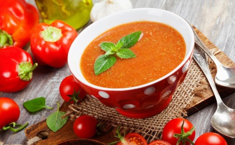 Receta de gazpacho andaluz tradicional