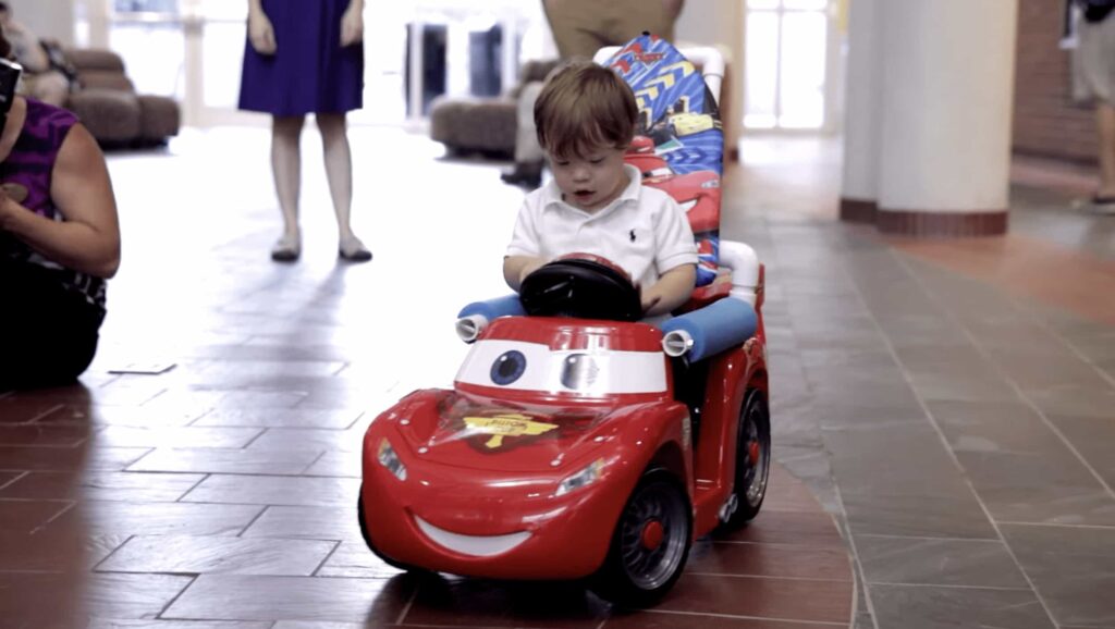 Go Baby Go, Sillas de ruedas para niños a partir de coches de juguete