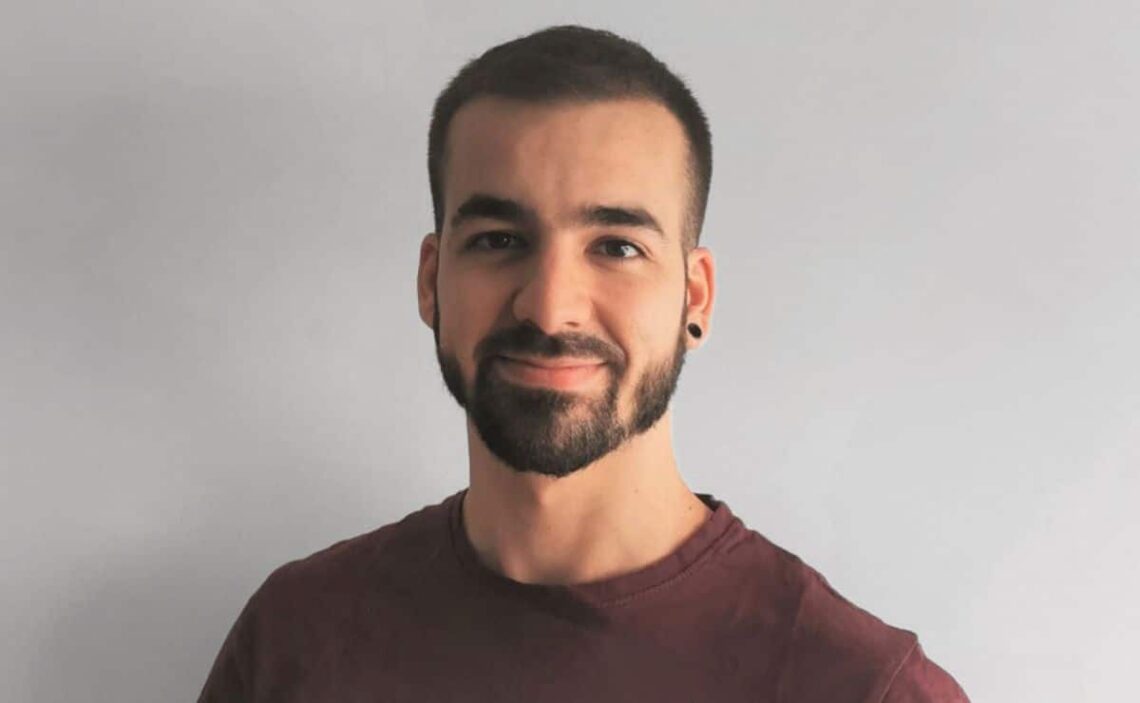 Guillermo Martínez Gauna-Vivas de Ayúdame3D, el joven emprendedor que regala prótesis en 3D