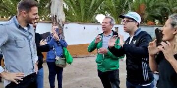 Joaquín con personas