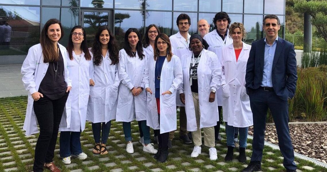 Grupo de investigadores del cáncer liderados por Manel Esteller