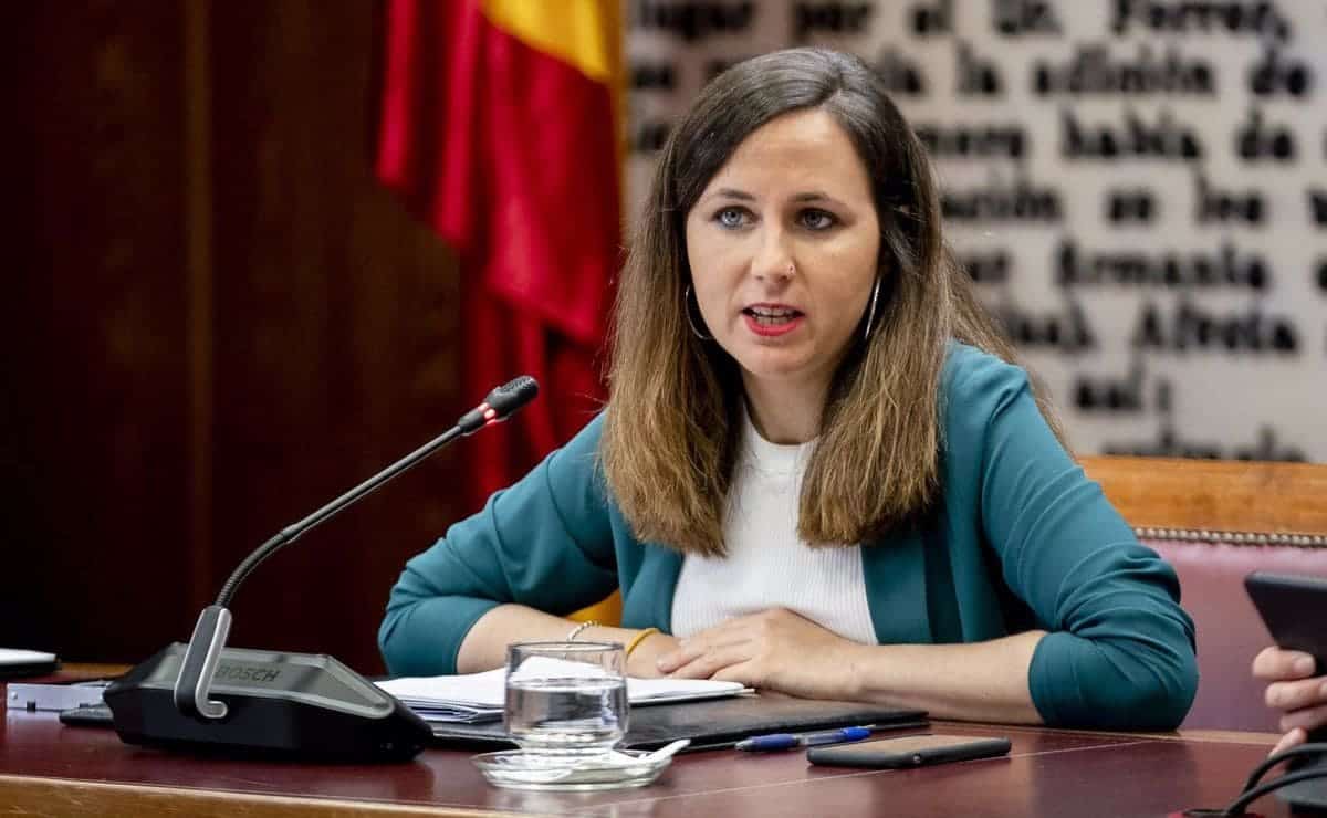 Ione Belarra durante una entrevista hablando sobre los viajes del IMSERSO