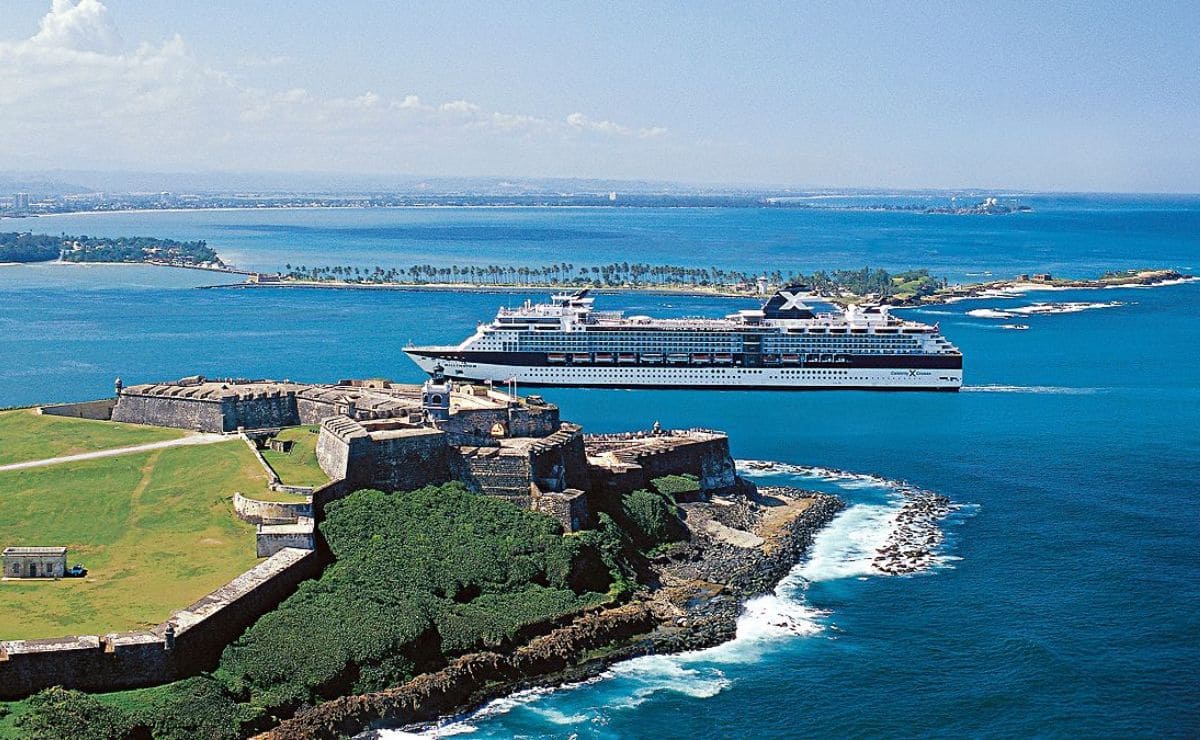 Crucero Celebrity Infinity que ofrece Viajes EL Corte Inglés para visitar Grecia y Turquía