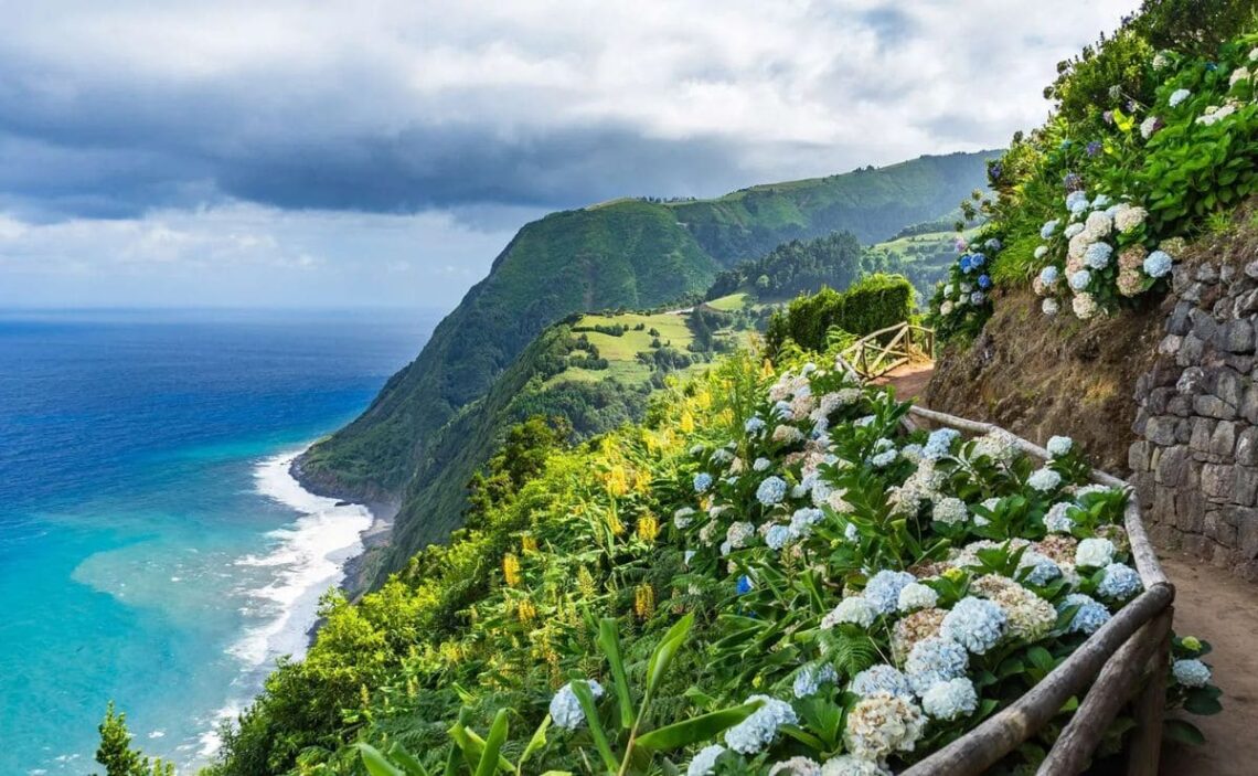 Islas Azores, destino turístico que ofrece Carrefour Viajes