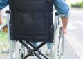 itinerario peatonal accesible silla de ruedas