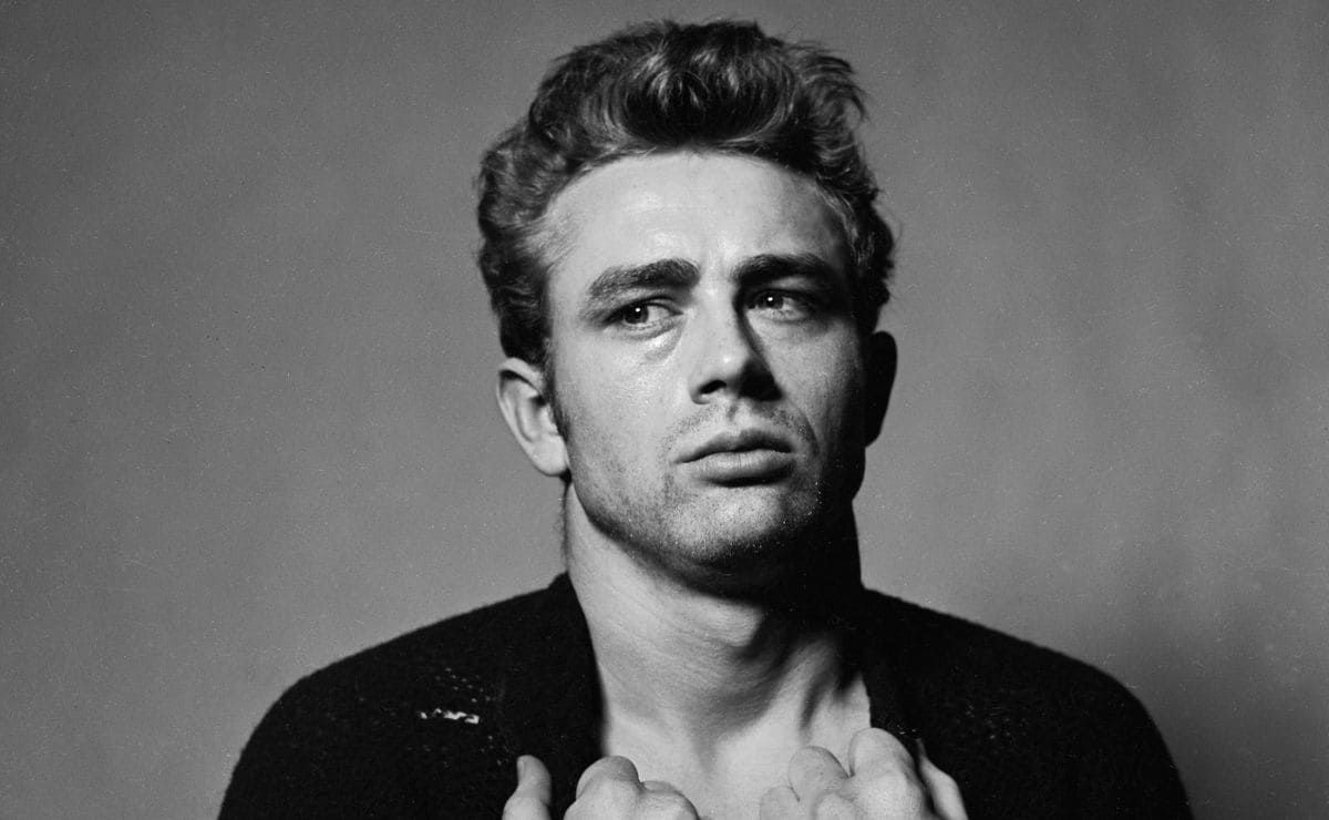 A subasta más de 400 objetos personales de James Dean