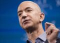 Jeff Bezos advierte de los peligros de comprar en Black Friday./ GETTY IMAGES