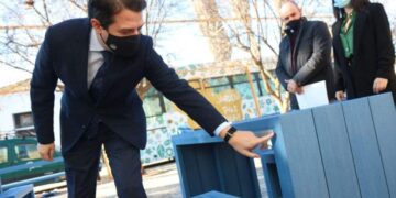 José María bellido ayuntamiento de cordoba mobiliario adaptado jardin botanico