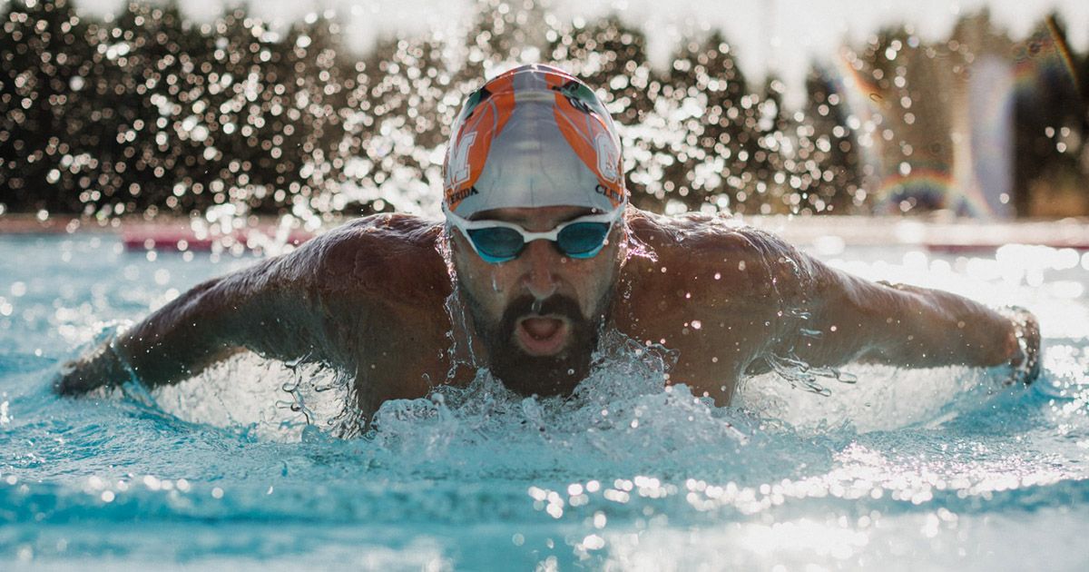 Jose Onight, nadador amputado