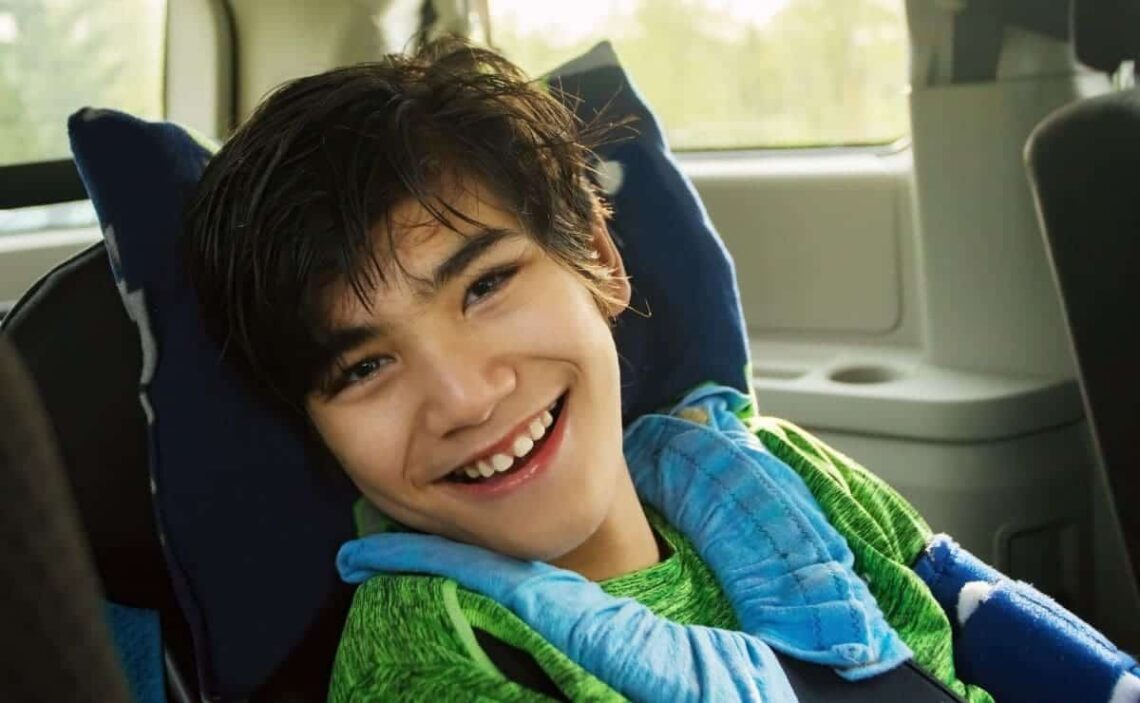 Crean un espacio para que los jovenes con discapacidad desarrollen su capacidad sensorial