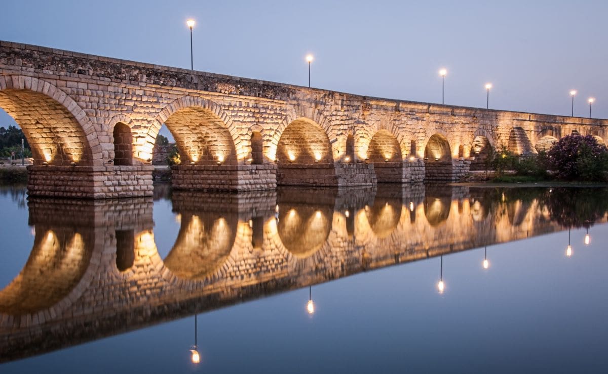 Puente situado en Mérida, capital de Extremadura
