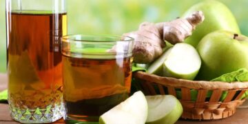 El jugo de manzana y jengibre para la digestión