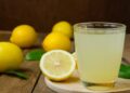 Jugo de limón por la noche