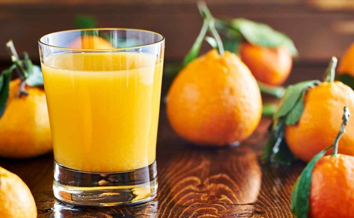 Así actúa el jugo de naranja para mejorar la salud del organismo
