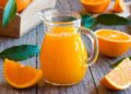 Tomar jugo de naranja por la noche