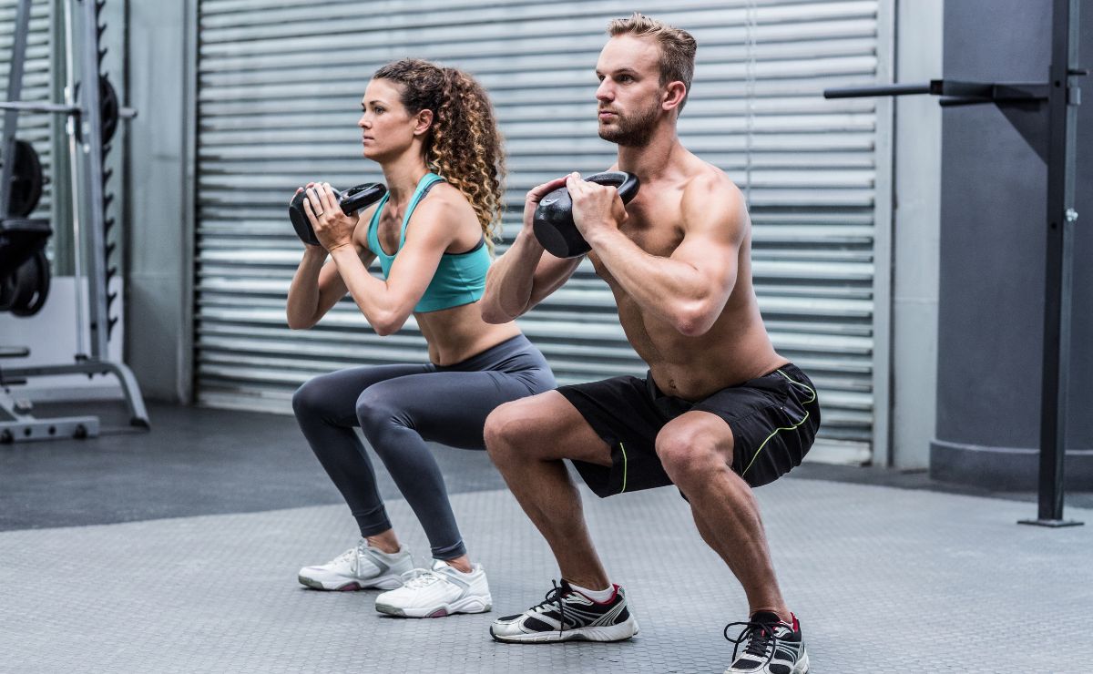 kettlebell ejercicio físico deporte gimnasio preparación