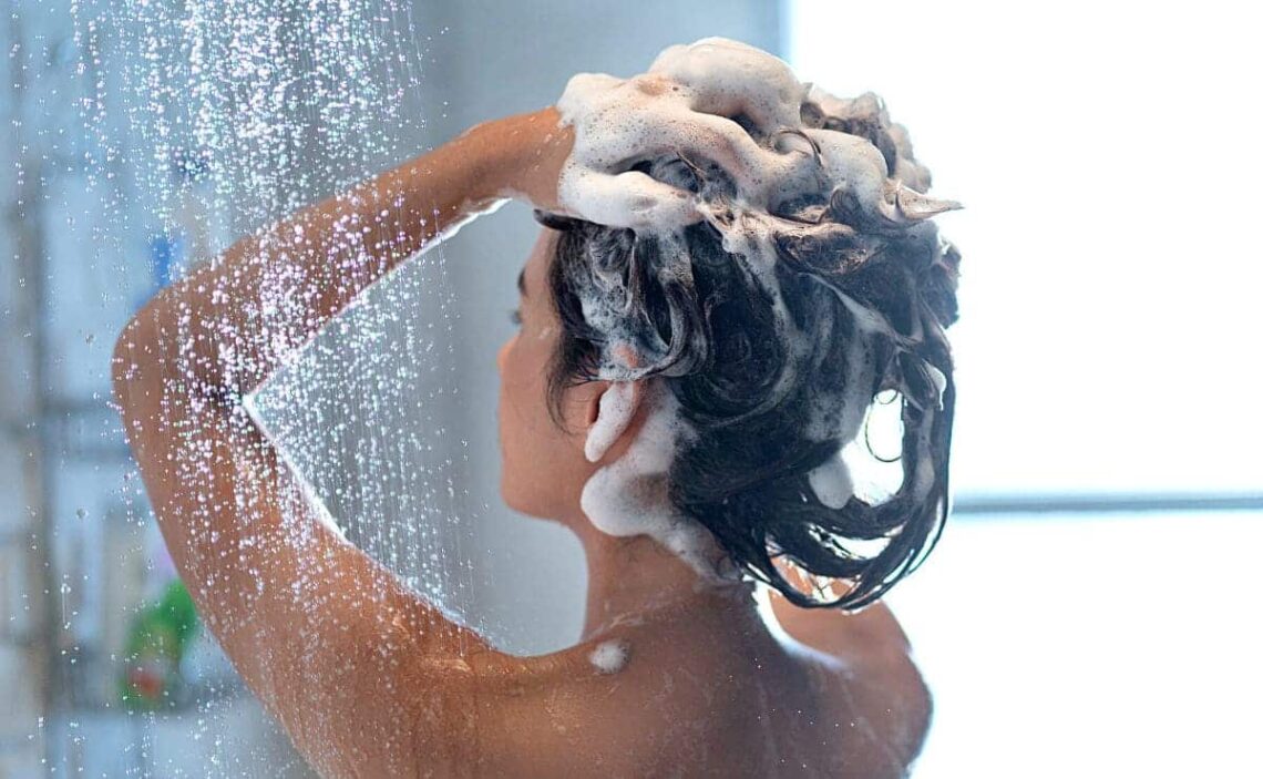 ¿Cuántas veces a la semana se debe lavar el cabello? Esto dicen los expertos