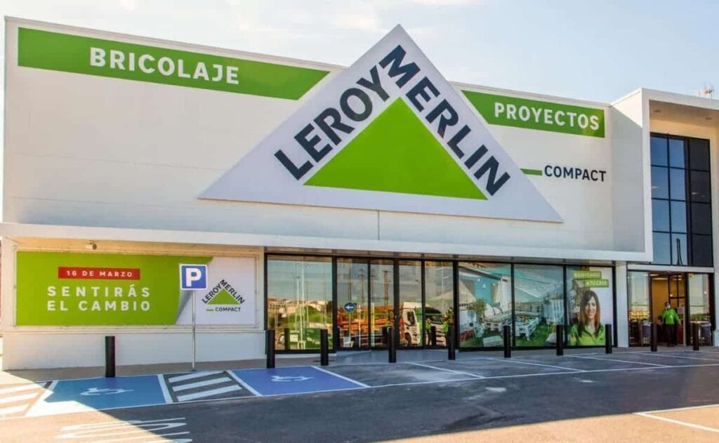 La lámpara plafón con luz LED de Leroy Merlin a precio rebajado