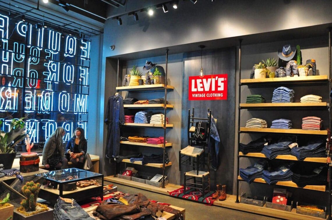 Levi's ha lanzado una oferta exclusiva online en la web de El Corte Inglés en las zapatillas deportivas clásicas más vendidas de la marca