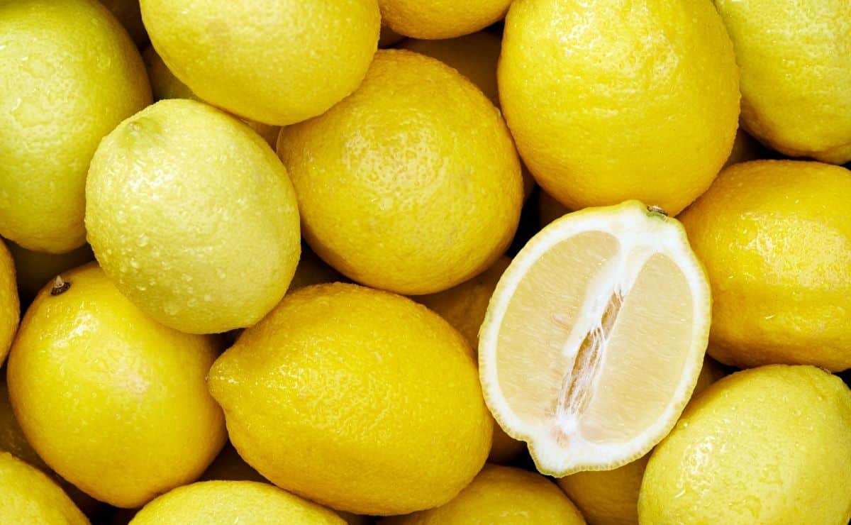 limón comer fruta dieta sistema inmunológico beneficios salud