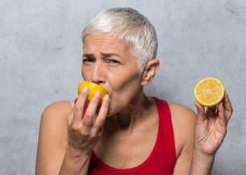 Limón fruta cítrico vitamina C salud beneficios hortaliza