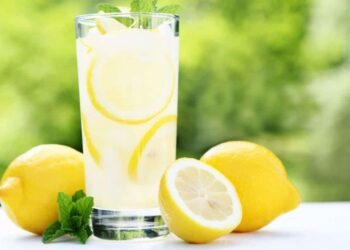 limonada limón fruta yunas alimento bebida líquido vitaminas cítrico