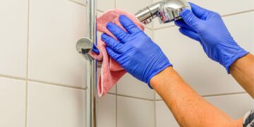 El ingrediente de limpieza más efectivo para limpiar el baño