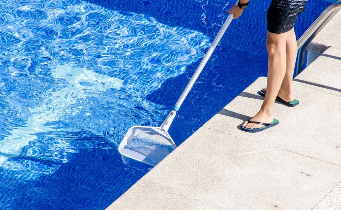 Trucos y consejos para limpiar piscinas