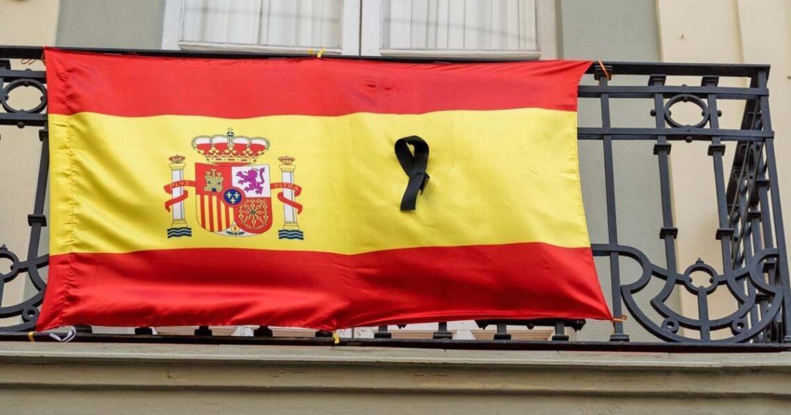 Bandera de España luto