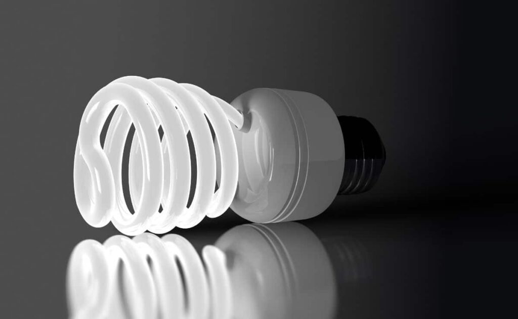 ¿Qué es el bono social de la luz? Requisitos básicos para obtenerlo en Andalucía