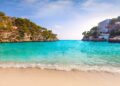 Playa situada en Mallorca, uno de los destinos más visitados en Verano