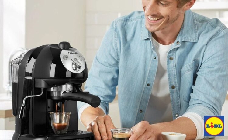 Consigue el mejor café espresso gracias a la cafetera viral de Lidl que  todos quieren: corre que se acaba