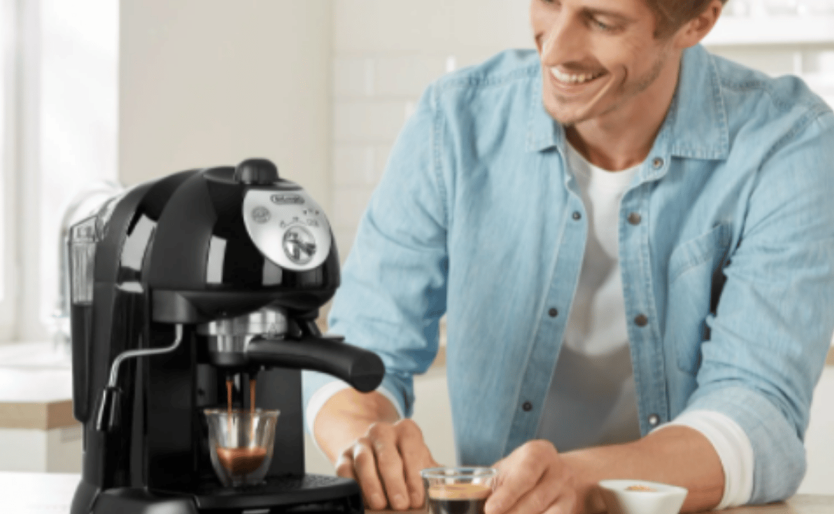 Máquina de café exprés y capuchino a la venta en Lidl