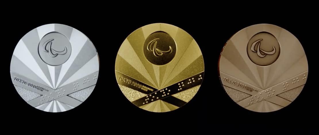 Las 3 medallas de frente