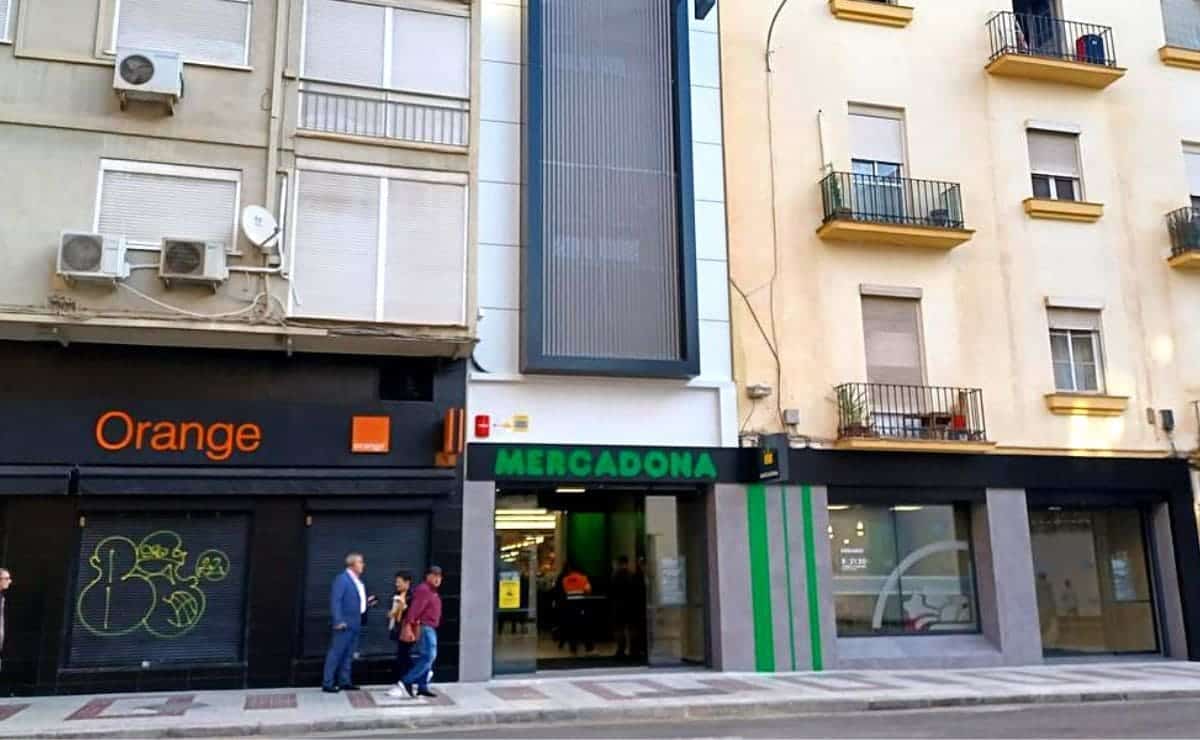 El Mercadona más estrecho de España
