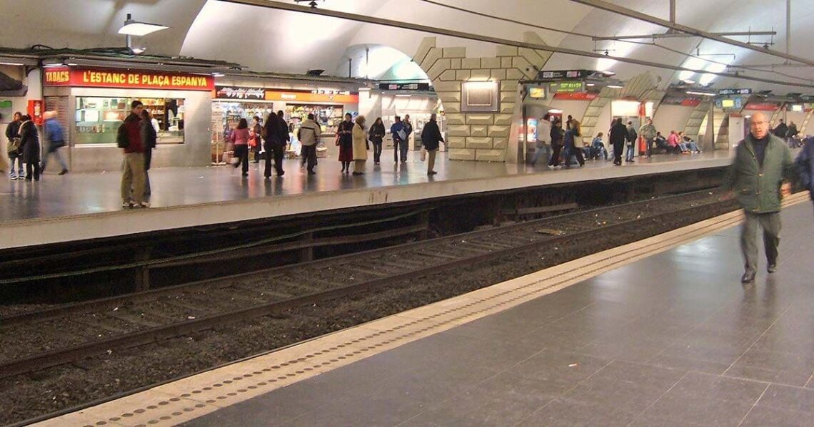 Parada de metro Plaza España en Barcelona