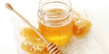 Esta es la mejor miel para cuidar de la garganta