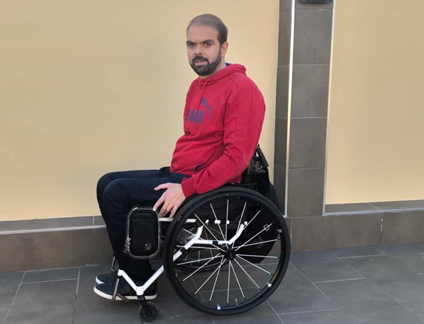 Accesorios para viajerxs en silla de ruedas