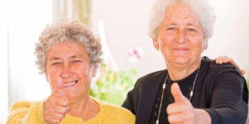 Personas mayores en un viaje del Programa de Turismo del IMSERSO